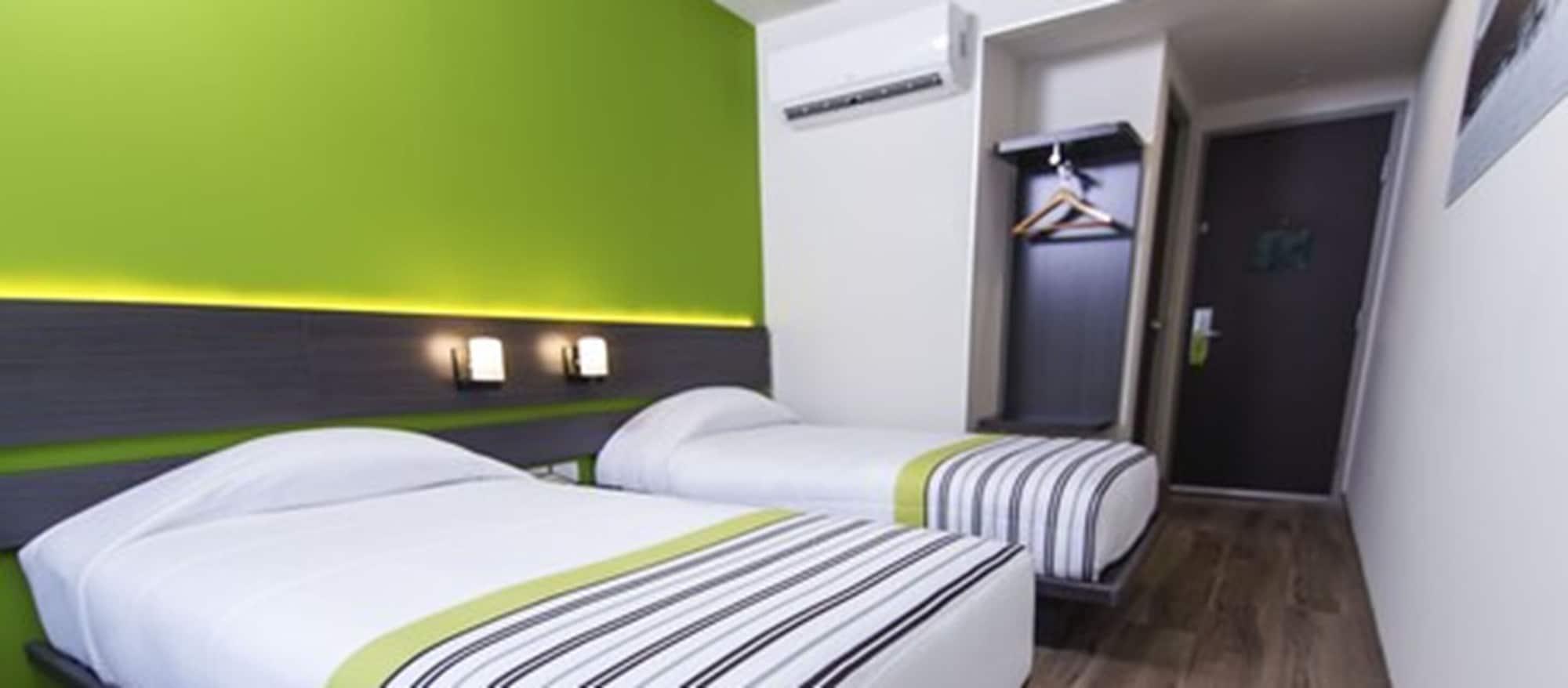 Hotel Express Junior Aeropuerto