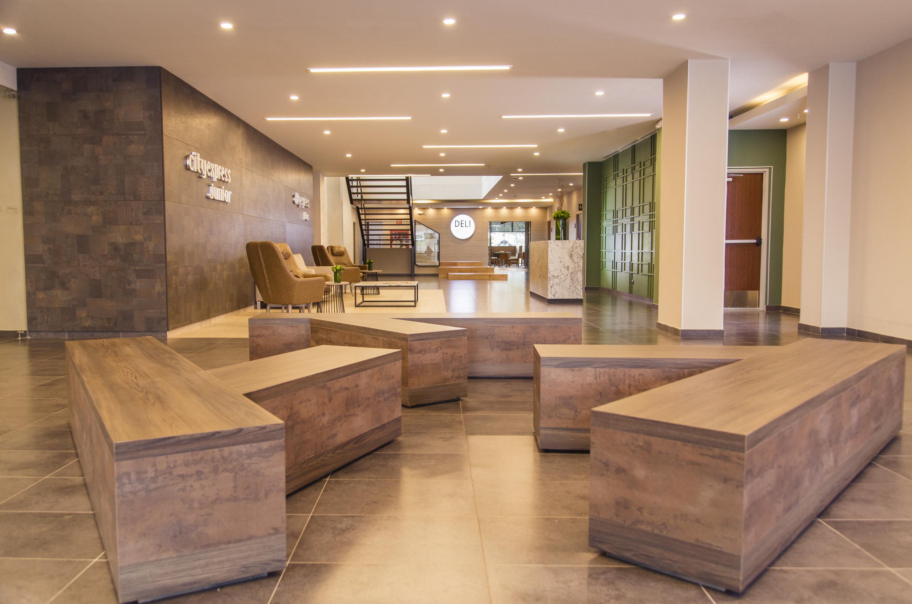 Express Junior Aeropuerto Hotel 3*